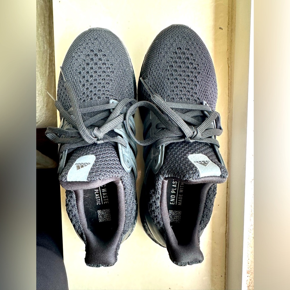 ADIDAS | ULTRABOOST 1.0 size 7 in black